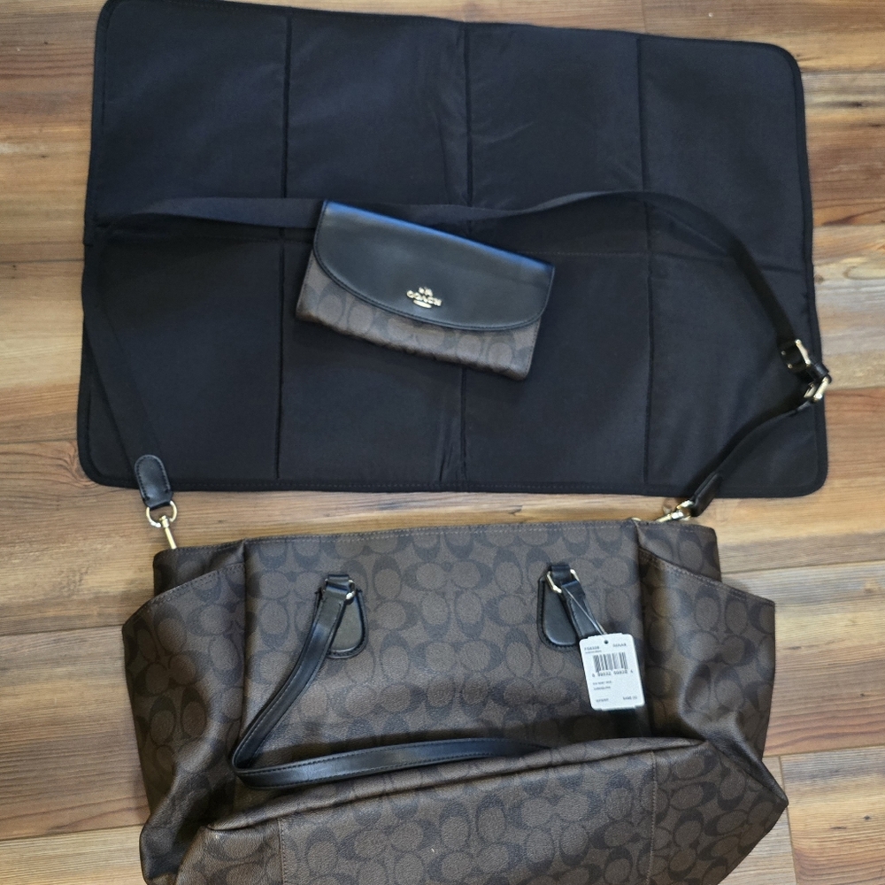 Coach Large Multifunction Baby Diaper bag & Wallet! NEW! - Picture 16 of 16